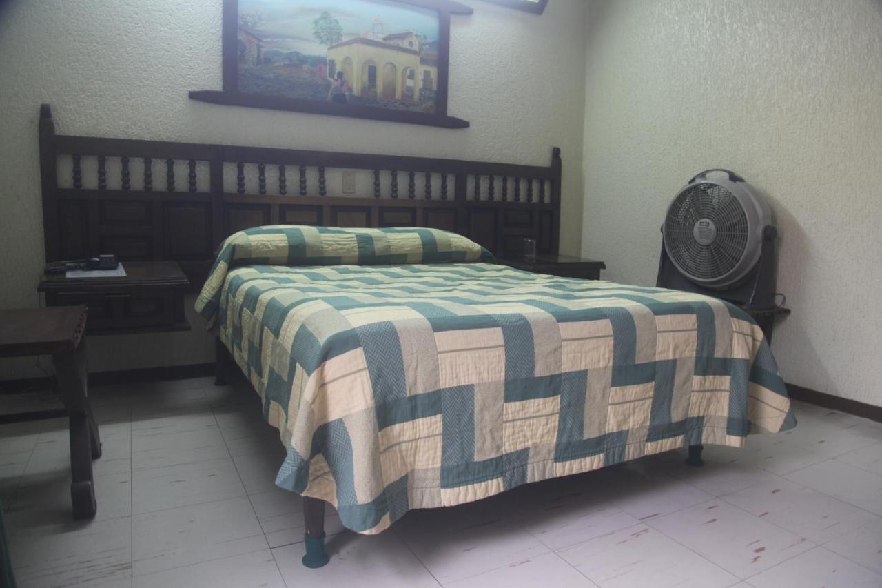 Hotel Iberia Córdoba Δωμάτιο φωτογραφία